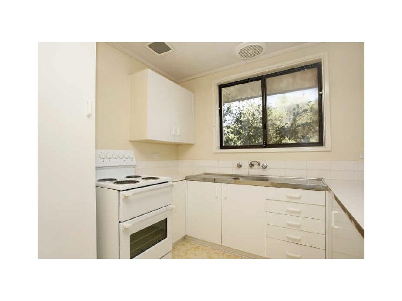 54 McKillop Circuit, Kambah ACT 2902