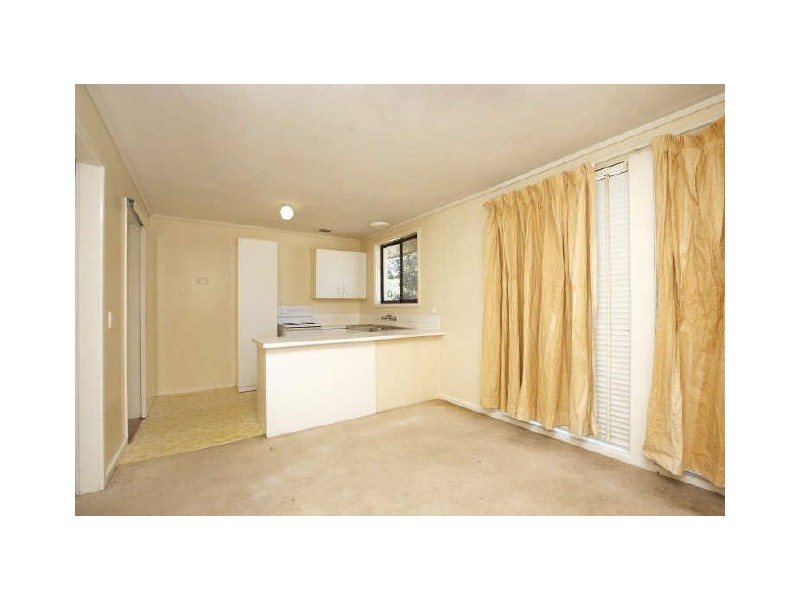 54 McKillop Circuit, Kambah ACT 2902