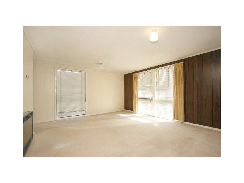 54 McKillop Circuit, Kambah ACT 2902