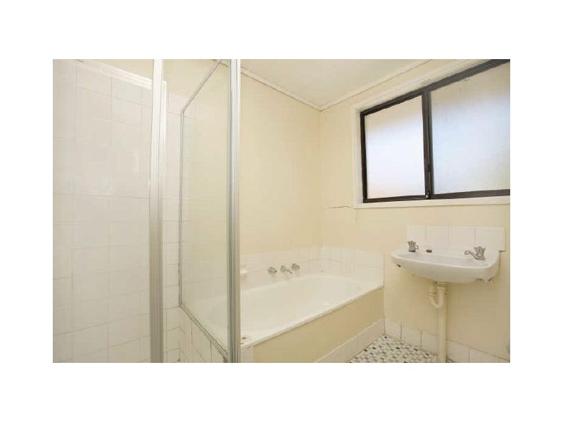 54 McKillop Circuit, Kambah ACT 2902