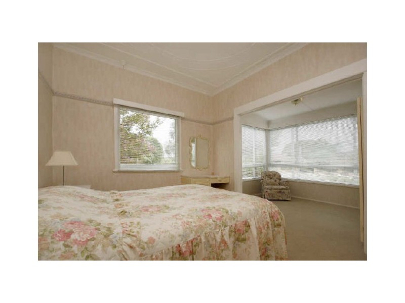 129 Stornaway Road, Queanbeyan NSW 2620