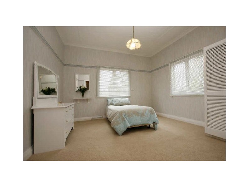 129 Stornaway Road, Queanbeyan NSW 2620