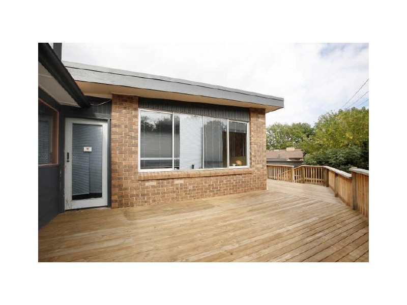 5 Bareena Street, Narrabundah ACT 2604