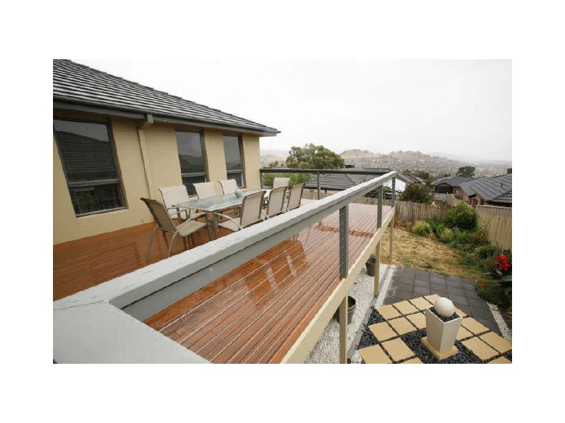 26 Olive Pink Crescent, Banks ACT 2906