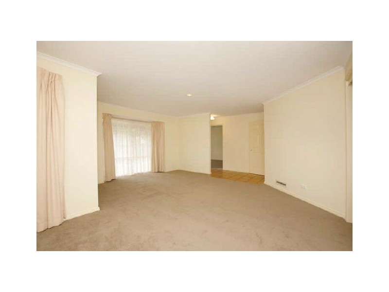 10 Dobell Circuit, Conder ACT 2906