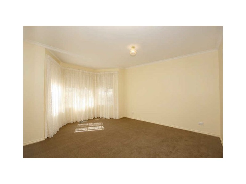 10 Dobell Circuit, Conder ACT 2906