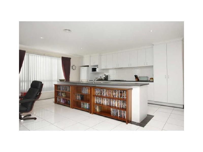 9/27 Paperbark Street, Banks ACT 2906