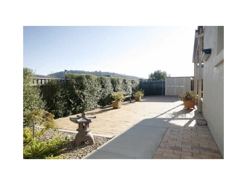 9/27 Paperbark Street, Banks ACT 2906