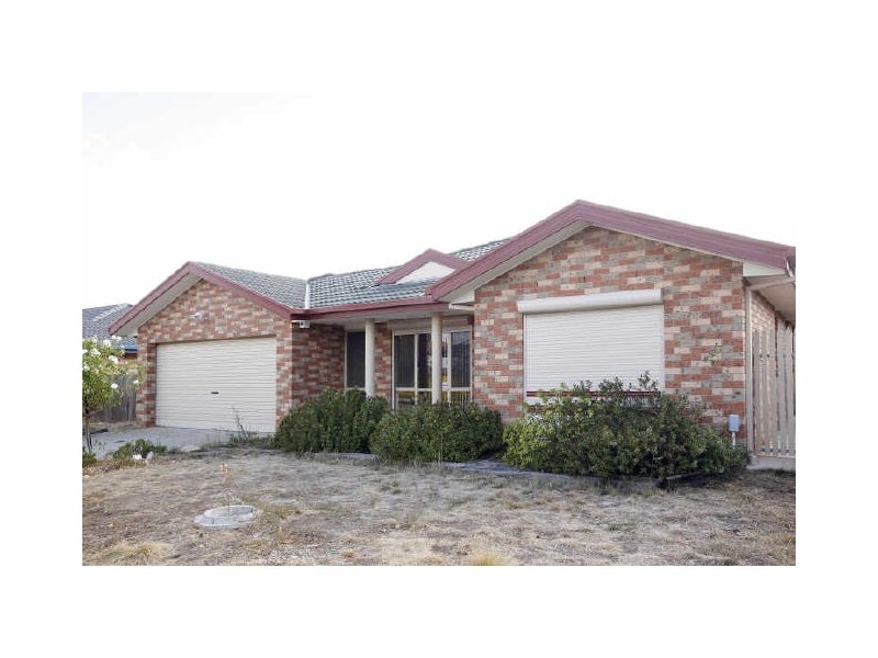 11 Ikara Close, Dunlop ACT 2615