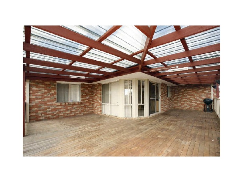 11 Ikara Close, Dunlop ACT 2615