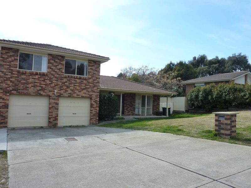 16 Derrington Crescent, Bonython ACT 2905