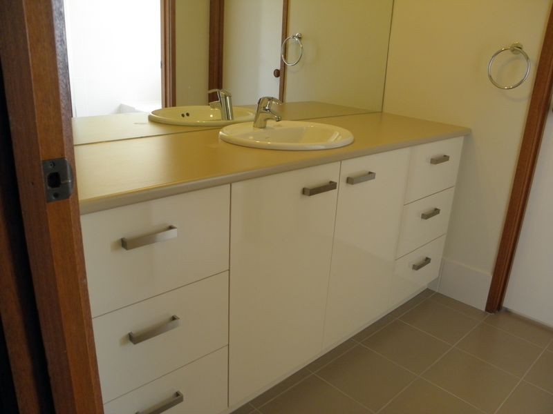 16 Derrington Crescent, Bonython ACT 2905