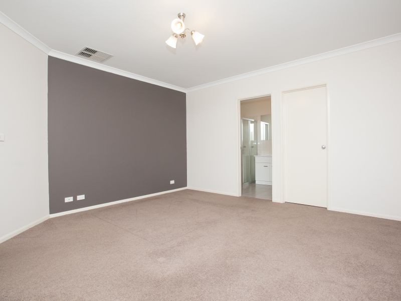 6 Crespin Place, Banks ACT 2906