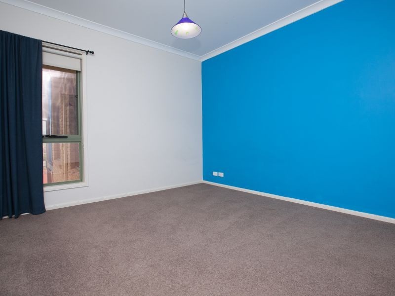 6 Crespin Place, Banks ACT 2906