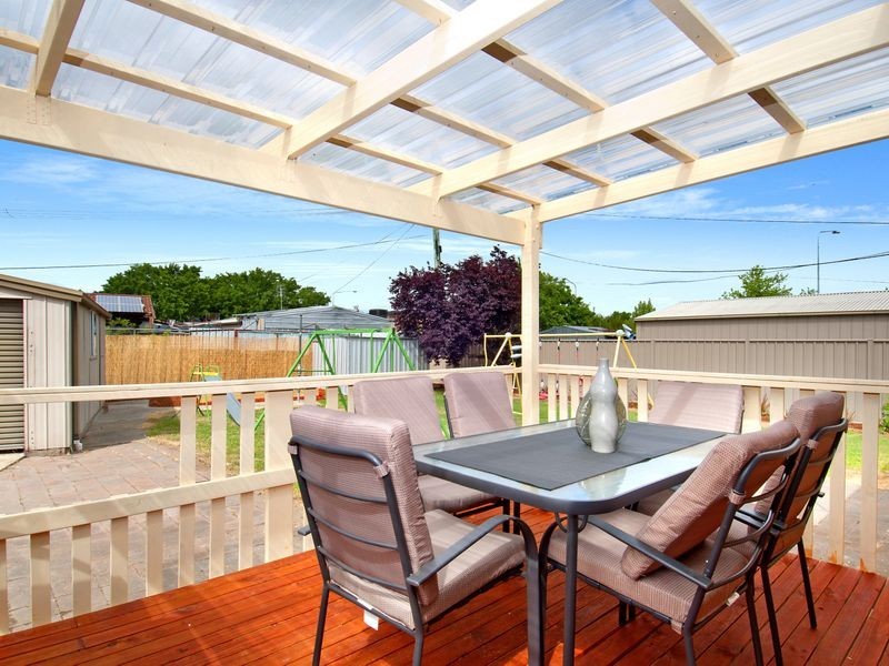 4 Fullerton Crescent, Richardson ACT 2905