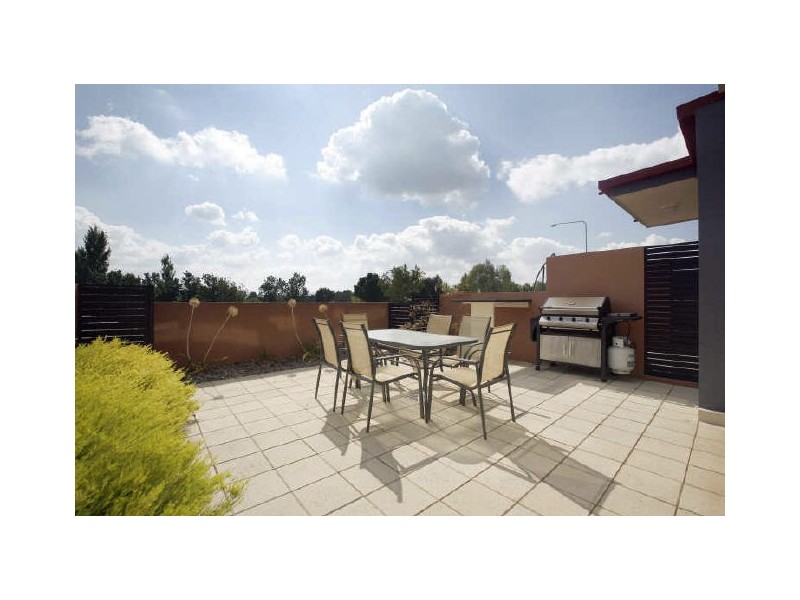 23/1 Drew Street, Greenway ACT 2900