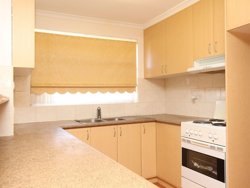 12/17 Carinya Street, Queanbeyan NSW 2620