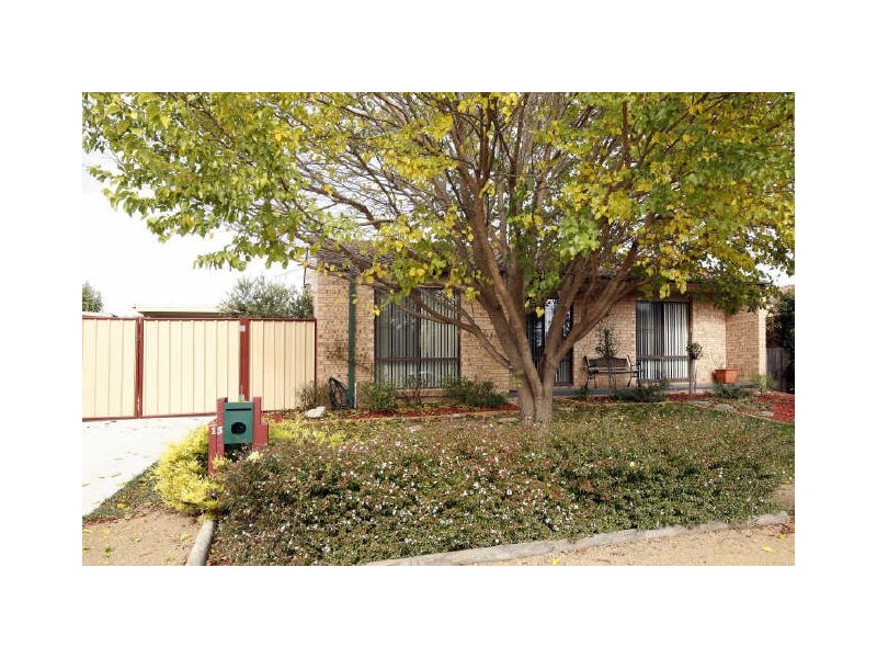 13 Dixson Circuit, Conder ACT 2906