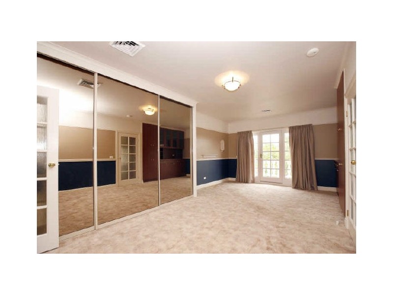 18 Weavers Crescent, Theodore ACT 2905