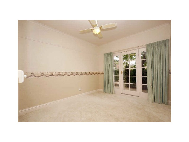 18 Weavers Crescent, Theodore ACT 2905
