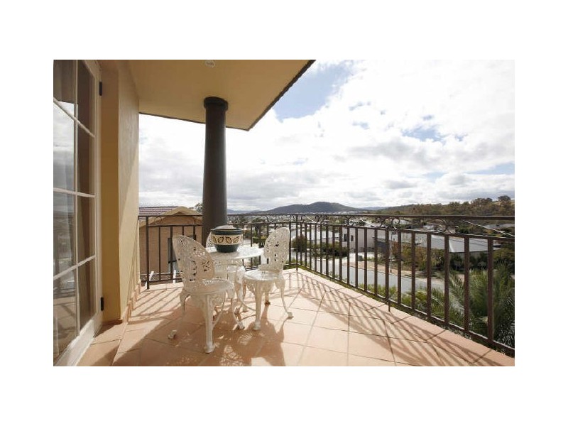 232 Bicentennial Drive, Jerrabomberra NSW 2619