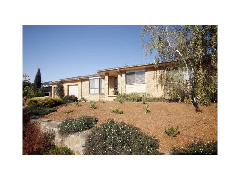 54 Mountain Circuit, Calwell ACT 2905