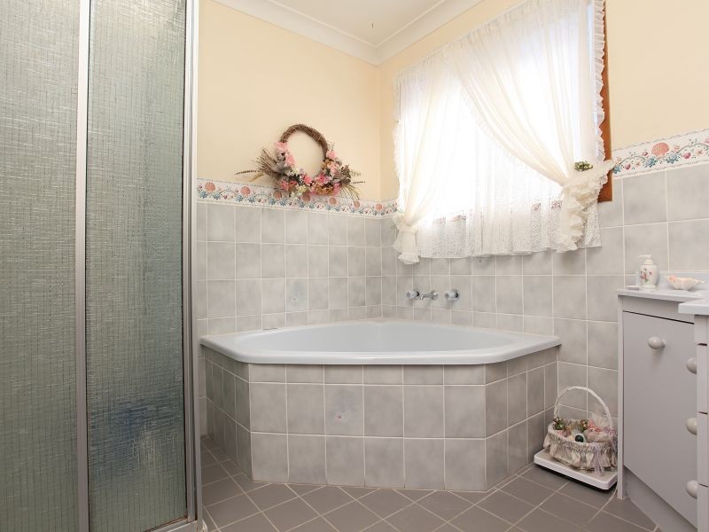 5 Heddon Place, Isabella Plains ACT 2905