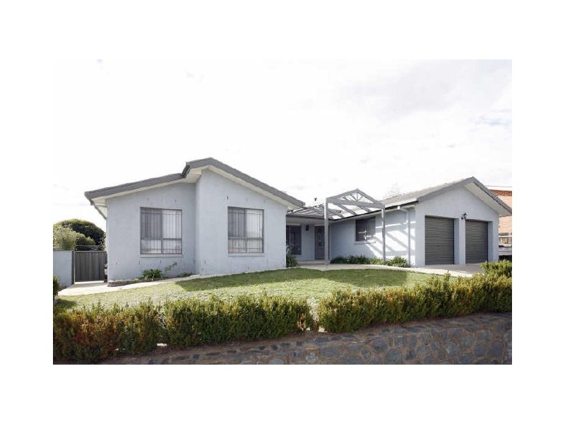 6 Ingham Place, Conder ACT 2906