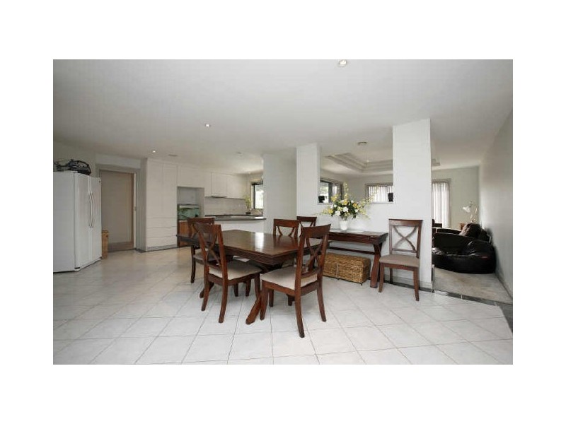 6 Ingham Place, Conder ACT 2906