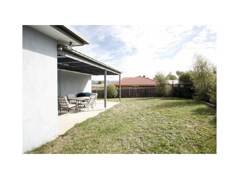 6 Ingham Place, Conder ACT 2906