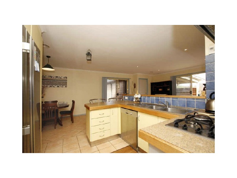 10 Darebin Place, Conder ACT 2906