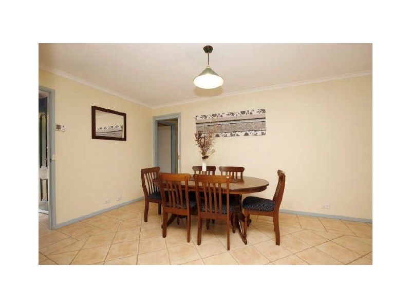 10 Darebin Place, Conder ACT 2906