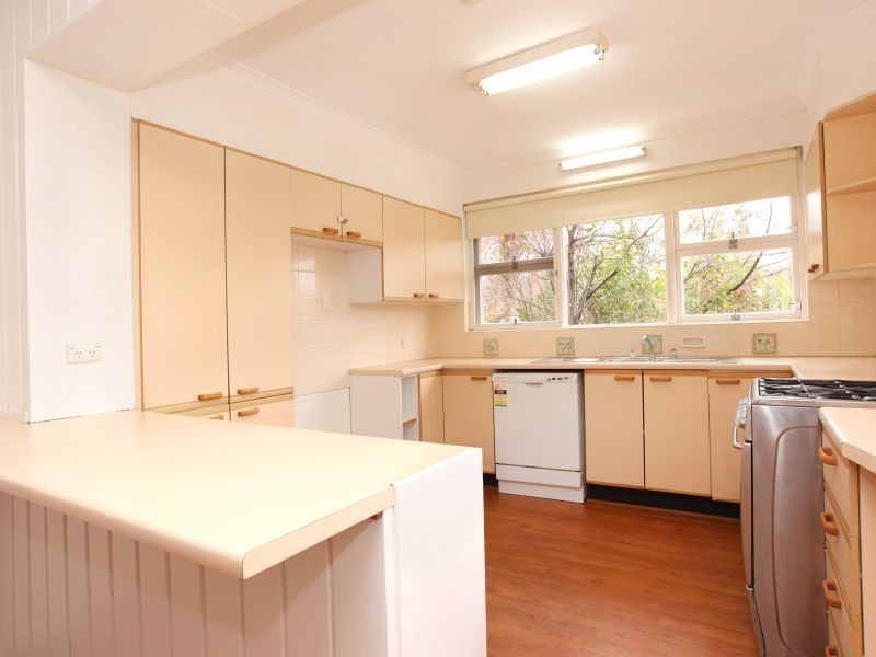142 La Perouse Street, Griffith ACT 2603