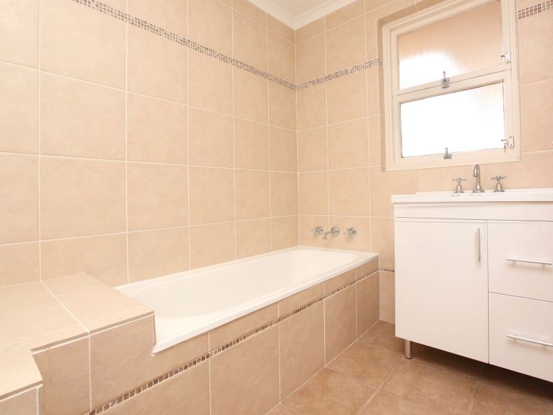 142 La Perouse Street, Griffith ACT 2603