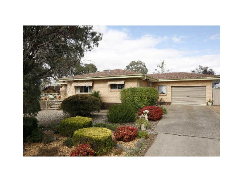 14 Pearson Street, Holder ACT 2611