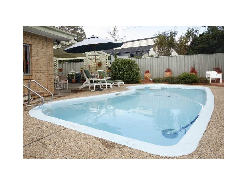 14 Pearson Street, Holder ACT 2611