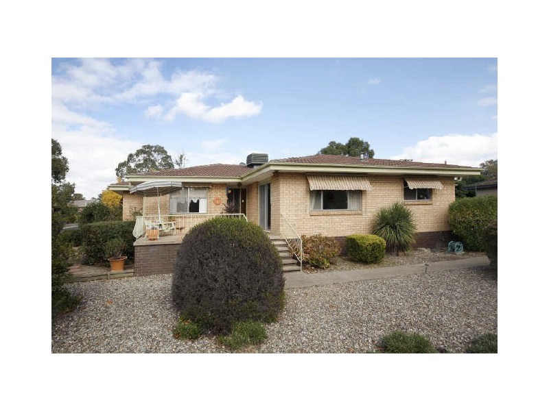 14 Pearson Street, Holder ACT 2611