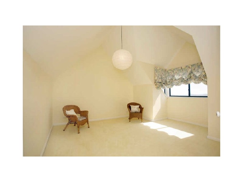 97 Jim Pike Avenue, Gordon ACT 2906