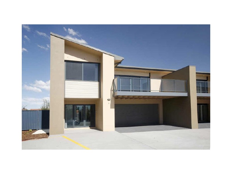 1/23 Allumba Street, Queanbeyan NSW 2620