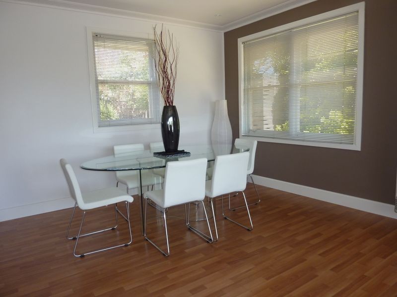 6 Garland Avenue, Queanbeyan NSW 2620