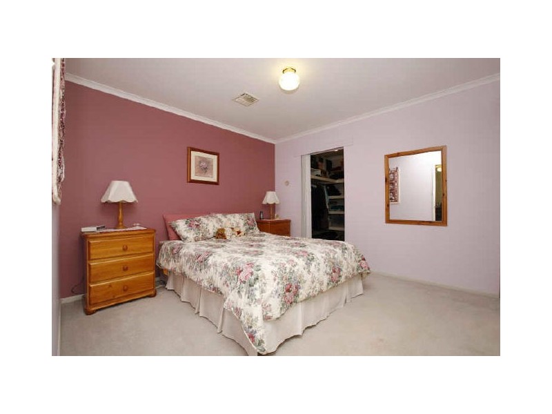 8 Nicolle Place, Monash ACT 2904