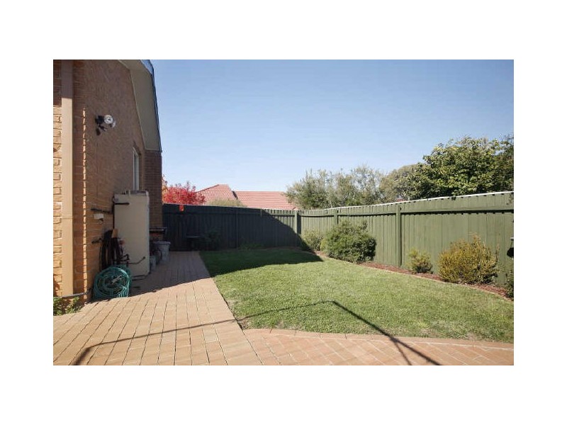 8 Nicolle Place, Monash ACT 2904