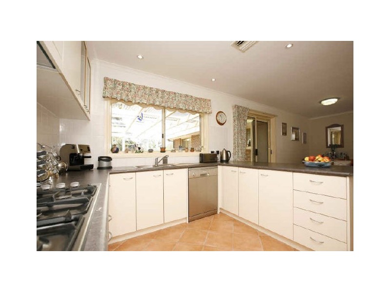 13 Loureiro Street, Conder ACT 2906