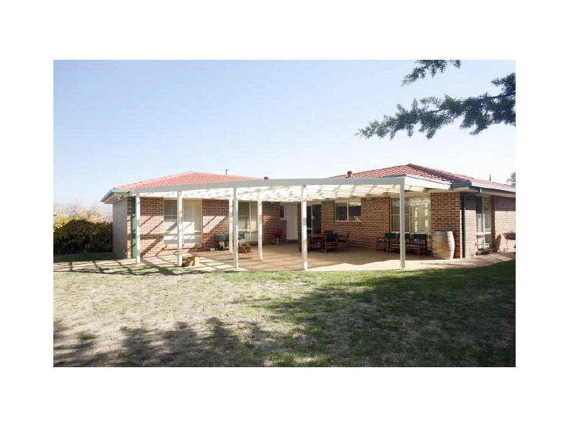 13 Loureiro Street, Conder ACT 2906