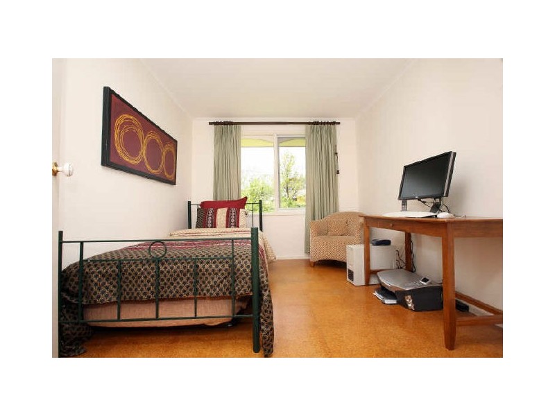 25 Lyall Crescent, Kambah ACT 2902