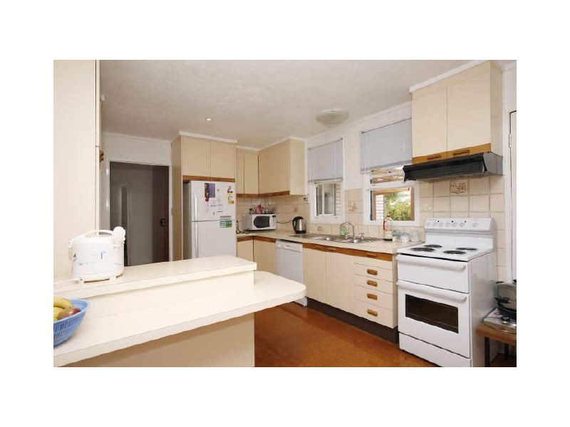 12 Looranah Street, Narrabundah ACT 2604