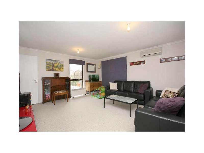 74 Newman Morris Circuit, Oxley ACT 2903