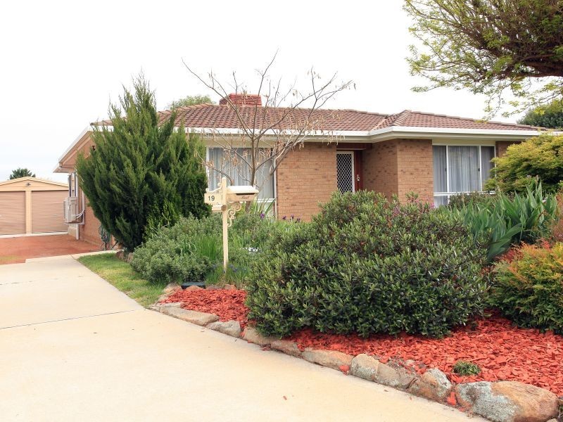 19 John Russell Circuit, Conder ACT 2906
