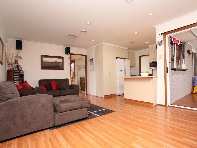 19 John Russell Circuit, Conder ACT 2906