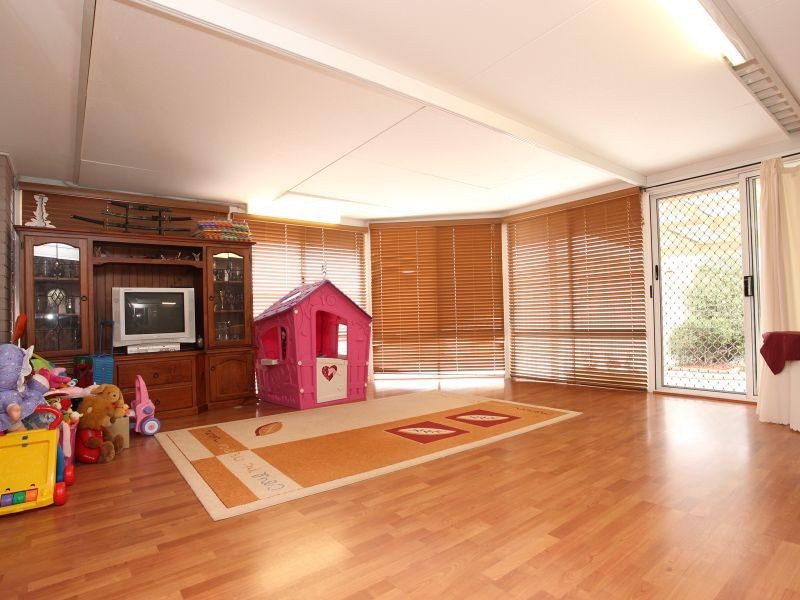 19 John Russell Circuit, Conder ACT 2906